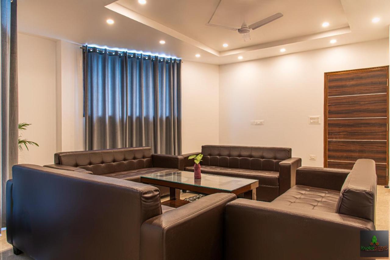 The Hillside Inn Kasauli By Exotic Stays Экстерьер фото